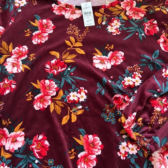 Loft Velour Floral Top - Picture 2 of 8